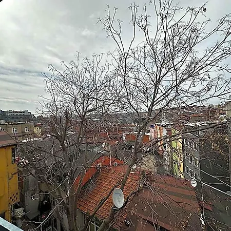 Taksim Holıday ınn Suıte Otel *