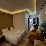 Taksim Hotel *