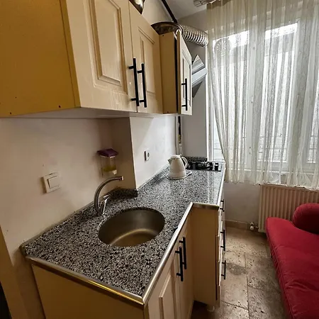 Taksim Hotel *